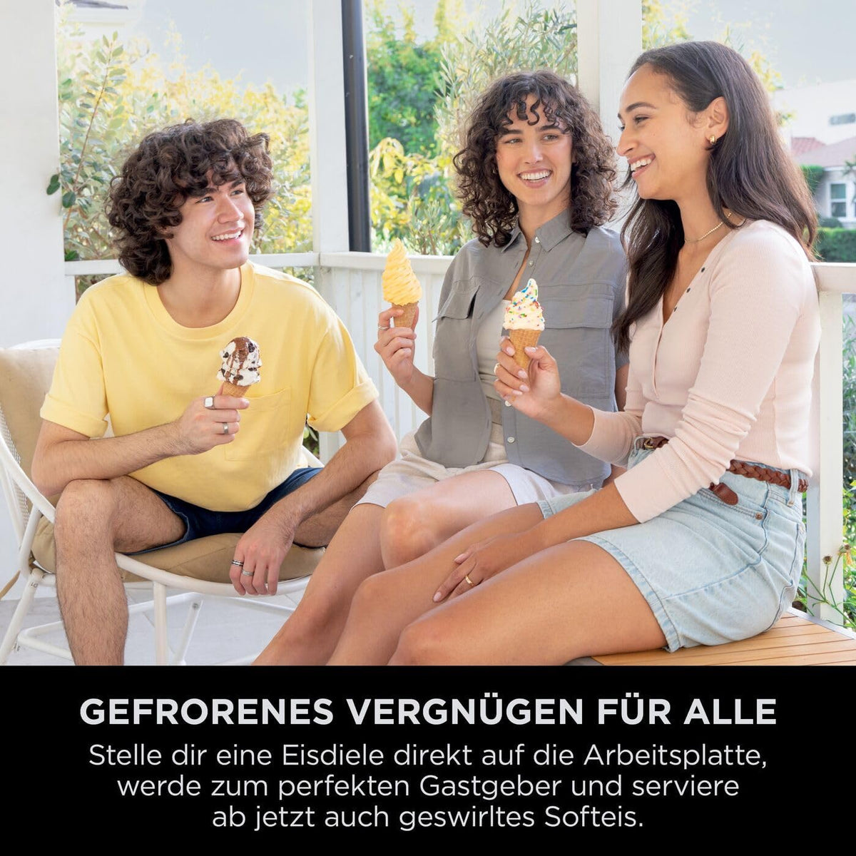 Ninja CREAMi Scoop & Swirl Eismaschine mit 2 Behältern, 13 Funktionen, für Eiscreme, Softeis, Gelato, Sorbet, Milchshakes und mehr, mit Mix-In-
