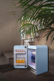 View Smeg, FAB5LDPB6 Minibar Kühlschrank, Vintage, eine Tür, 34 l, Scharniere links, statische Kälte, 2 verstellbare Einlegeböden, Flaschenhalter und LED- image 4