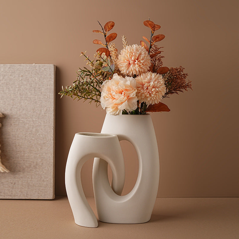 Modern Ceramic Interlocking Tube Decorative Vase for Tabletop Home Decor