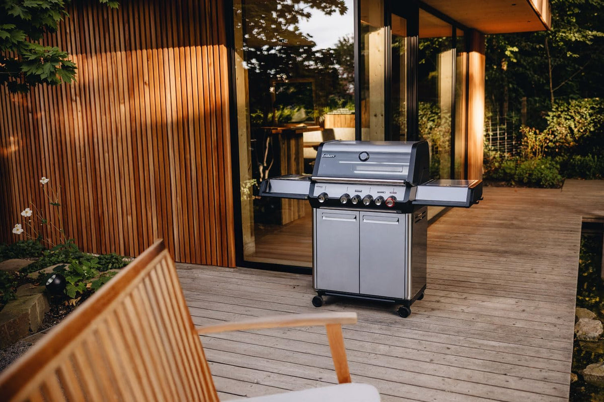 Enders Gasgrill Monroe Pro 4 SIKR Turbo, 4-Brenner, mit Kocher und Infrarot-Heckbrenner, PanoVision Sichtfenster, Gussrost, Aluguss Grill, 800 °C